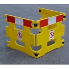 AddGards Handigard Safety Barriers - Red & White - Set of 3